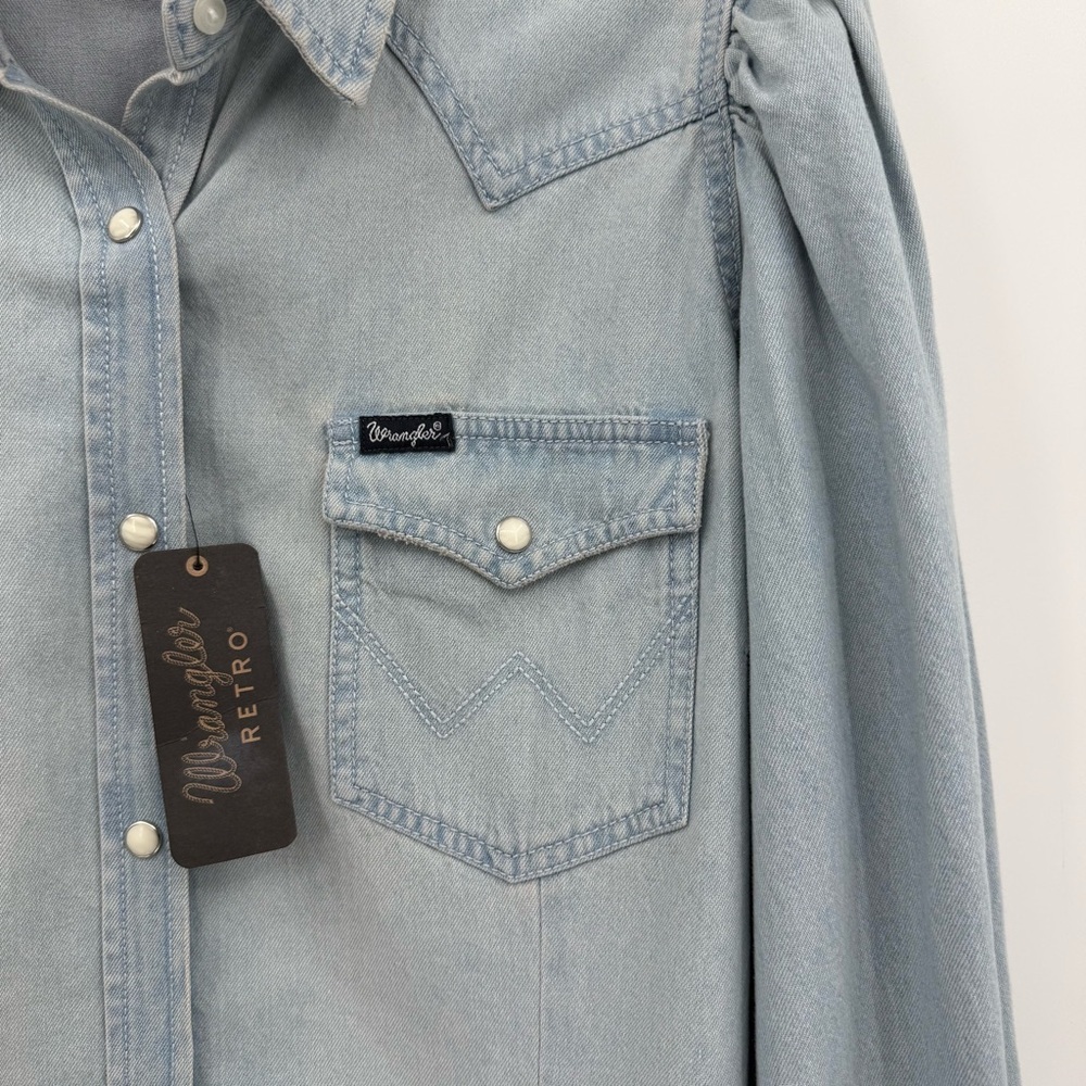 WRANGLER Retro Poet Puff Sleeve Pearl Snap Shirt Denim Rodeo In Light Wash XL - Picture 6 of 15